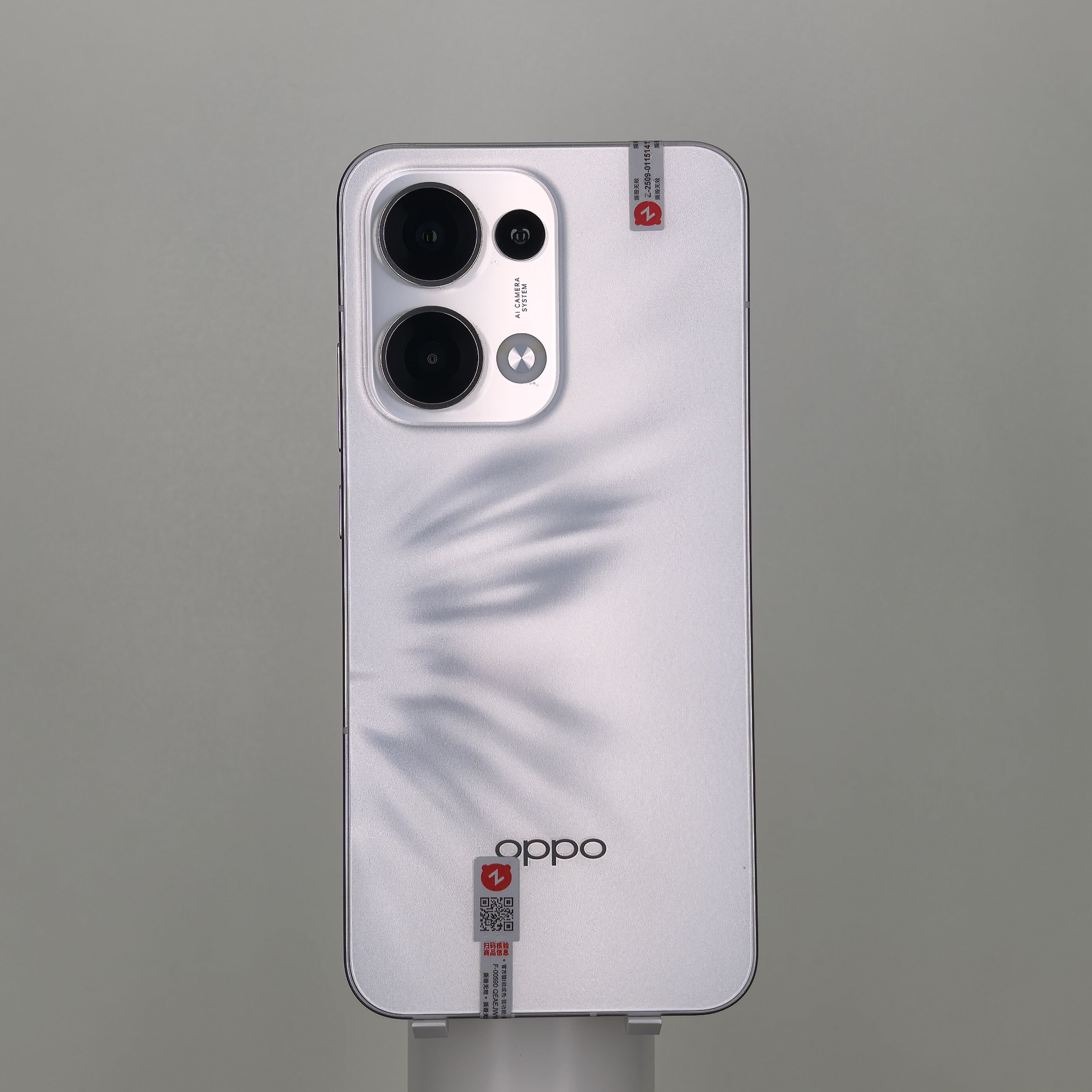 OPPO Reno13