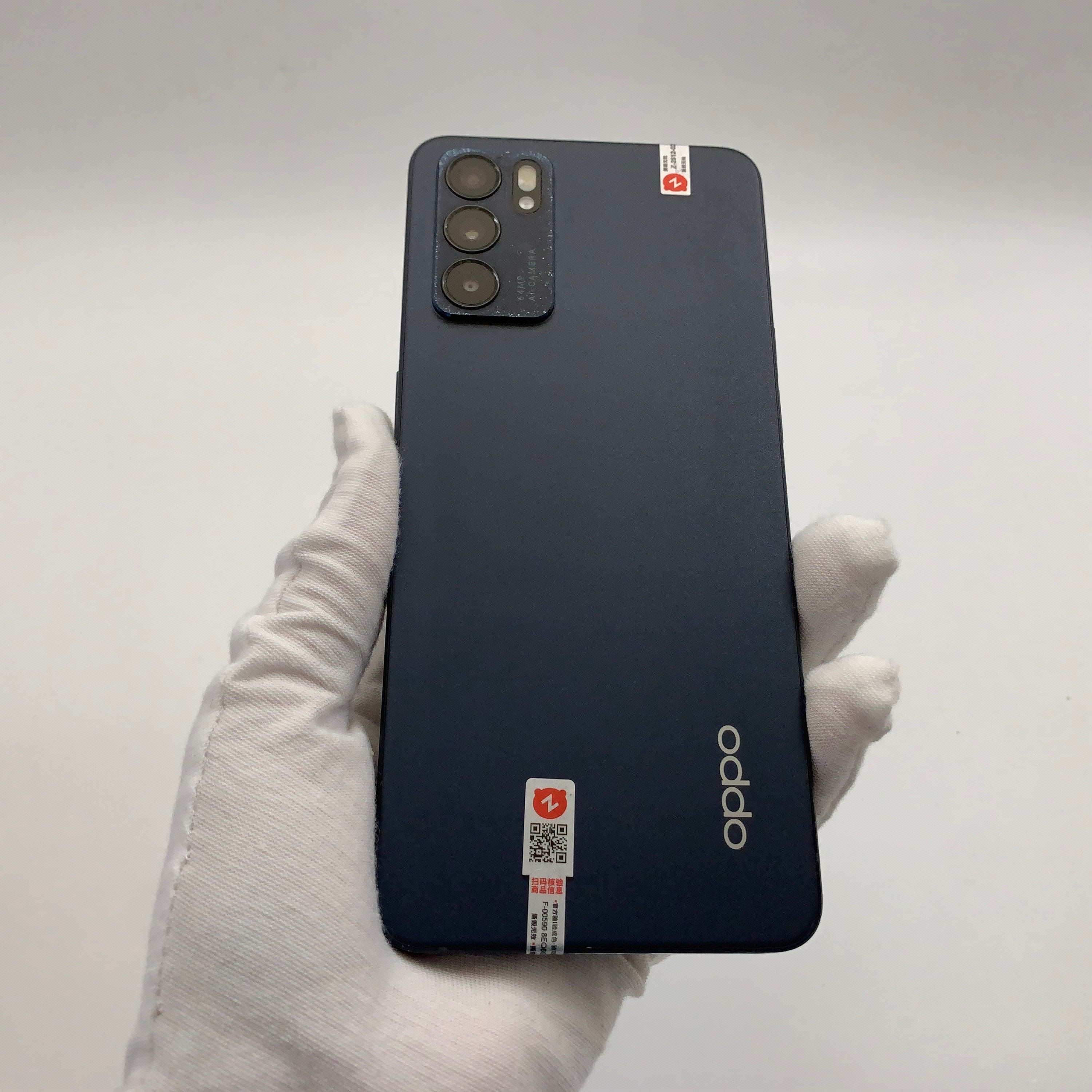 OPPO Reno6